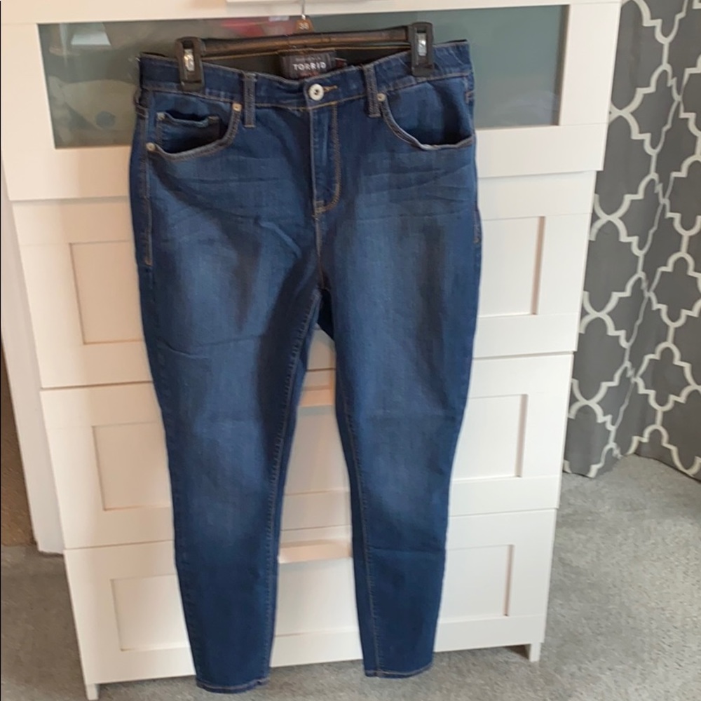 TORRID Jeans Sz14R SkyHigh Skinny Great condition.